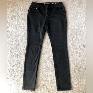 L/N Black Denim Skinny Jeans Size 6 Slim Leg
